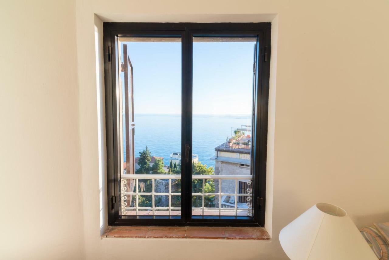 Appartamento Nella Torre Grimaldi  Kültér fotó